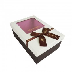 Boîte cadeaux à fenêtre de couleur marron foncé et écru 21x14x8cm