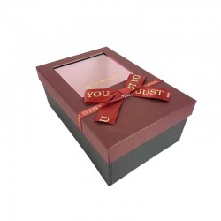 Boîte cadeaux bicolore à fenêtre noire et rouge bordeaux 19x12x7cm