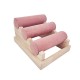 Petit présentoir pour bracelets en bois et suédine rose à 3 rouleaux