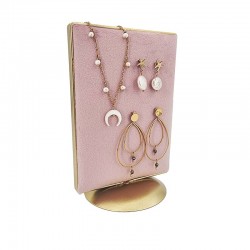 Petit porte bijoux en velours rose poudré sur socle en métal doré