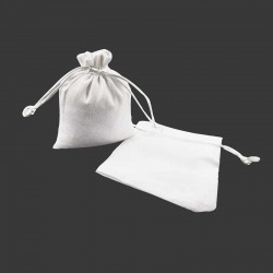 10 pochettes cadeaux en suédine blanche liens coulissants 10x11cm - 13224