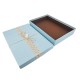 Boîte cadeaux bicolore blanche et bleu clair 28x19x5cm - 7906