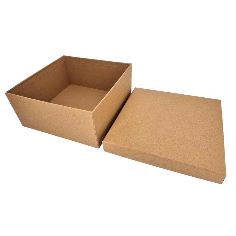 Boîte en carton kraft brun naturel de forme carrée, boîte cadeau kraft