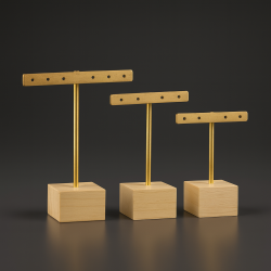 Lot de 3 petits porte bijoux en métal doré et socle en bois