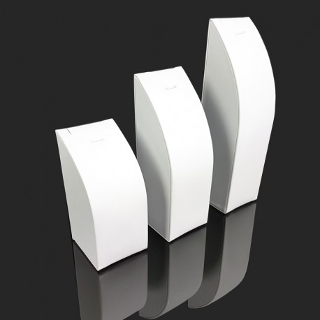3 présentoirs rectangulaires en simili cuir blanc pour chaîne et pendentif - 7687
