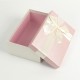 Boîte cadeaux écrue et rose clair avec noeud ruban 22x15x9cm - 7728g