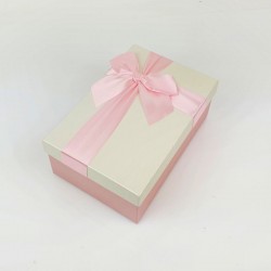 Boîte cadeaux bicolore rose tendre et écrue 17x12x6.5cm - 7723p