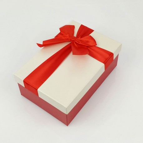 Boîte cadeaux de couleur rouge et écrue 20x13.5x8cm - 7742m