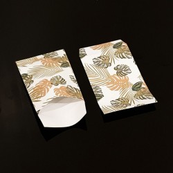 Lot de 50 pochettes cadeaux blanches 16x24cm à motif feuilles tropicales - 8114
