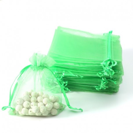 100 petites bourses cadeaux en organza de couleur vert pomme 5x5cm - 7089 