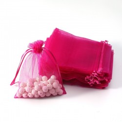 100 petites bourses cadeaux en organza de couleur rose fuchsia 5x5cm