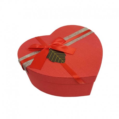 Boîte cadeaux en forme de coeur rouge avec étiquette 15x18x7.5cm - 11030m