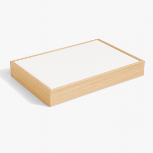 Petit plateau nu de présentation vitrine en bois et en simili cuir blanc