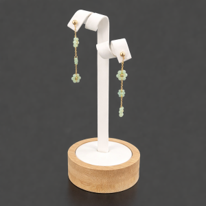 Présentoir torsadé pour 1 paire de boucles d'oreilles longue - Simili cuir blanc