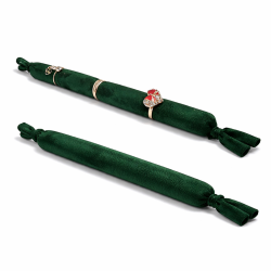 Cojín alargado de ante verde esmeralda para anillos - 20 cm