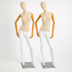 Pack Duo: Maniquí de vitrina de mujer - Acabado en madera y resina