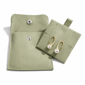 12 étuis en suédine avec support bijoux 8x8cm - Vert amande