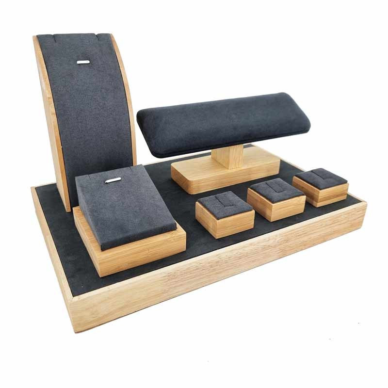 Petit plateau nu de présentation vitrine en bois et en suédine gris anthracite