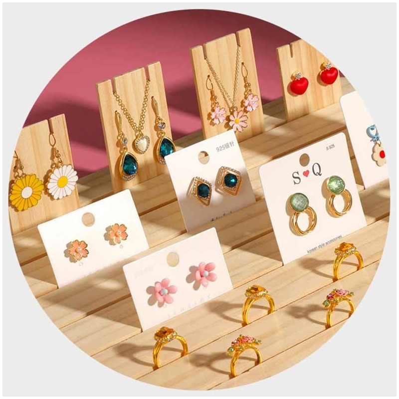 Petit plateau en bois pour supports bijoux en carton - 22144