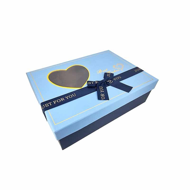 Caja de regalo con tapa y ventana en forma de corazón 23x17x7 cm - Azul cielo