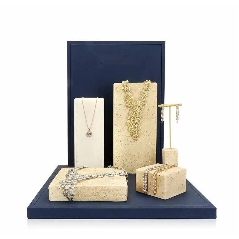 Podium de présentation pour bijoux en pierre naturelle