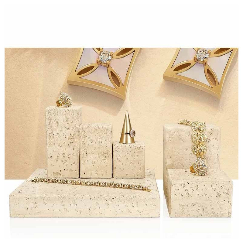 Podium de présentation pour bijoux en pierre naturelle