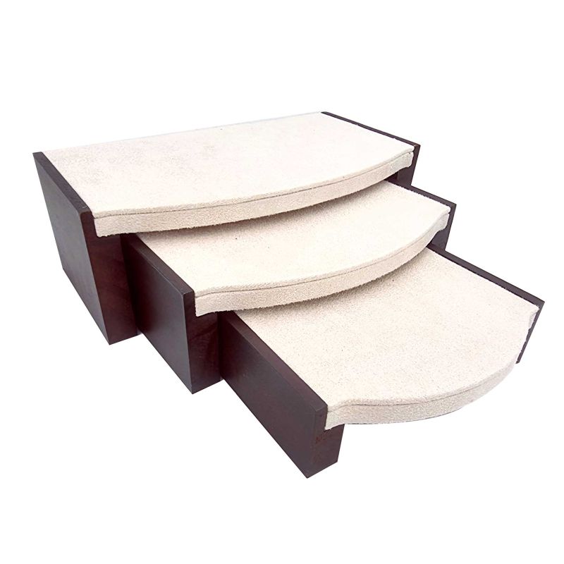 Conjunto de 3 mesas nido de madera con acabado de nogal y ante sintético beige de lino
