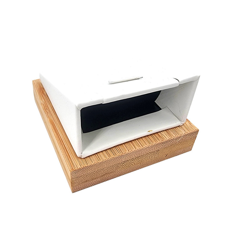Soporte para colgantes de madera y símil piel, joyero.