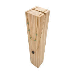 Gran expositor rectangular de madera para collares de 30 cm