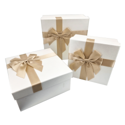 Caja de regalo pequeña con lazo de raso dorado 15x15x7,5 cm - Blanco