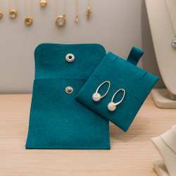 1 estuche de ante con soporte para joyas de 8 x 8 cm - Azul pato