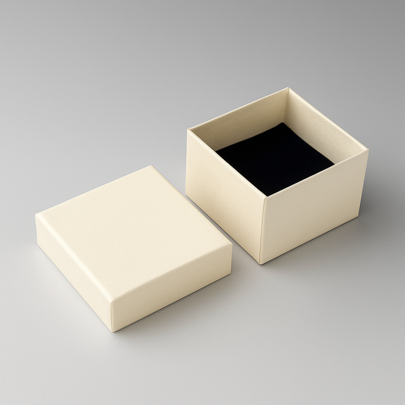 24 estuches pequeños para anillos de 5 x 5 cm - Marfil