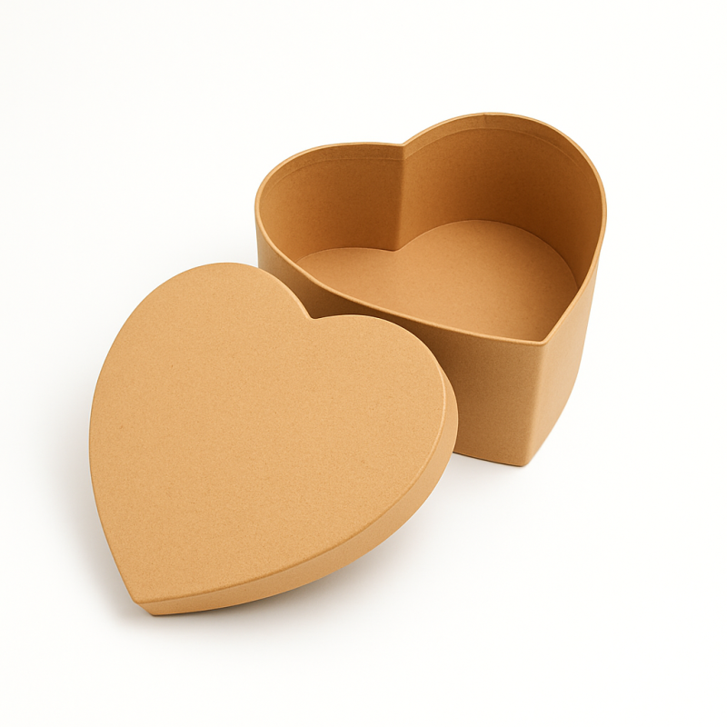 Caja pequeña con forma de corazón de cartón kraft marrón - 16x14x6 cm