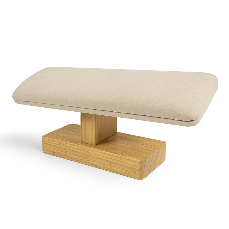 Soporte inclinado para pulseras de madera y de ante beige