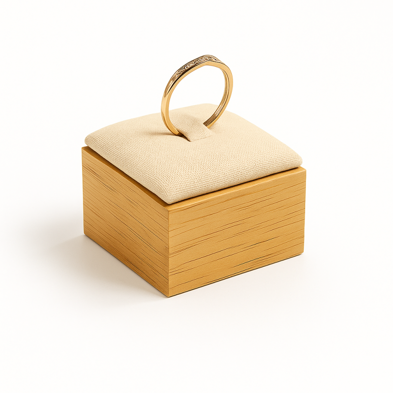 Soporte para anillo de madera y algodón beige