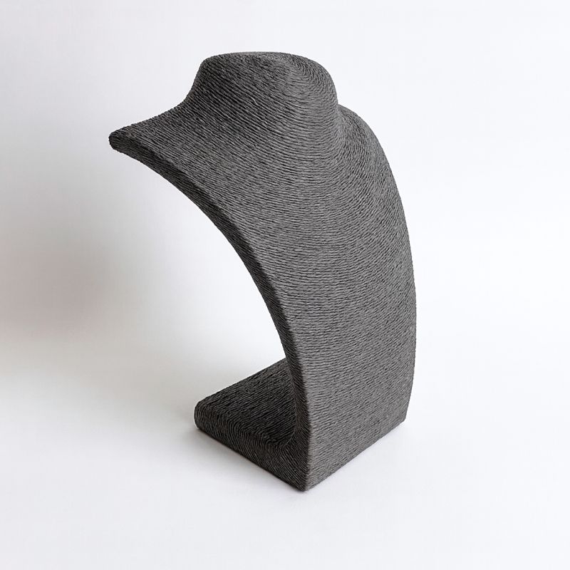 Busto para collares de rafia color gris, 27 cm
