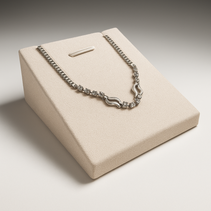 Lote de 10 soportes para joyas de ante beige para colgantes