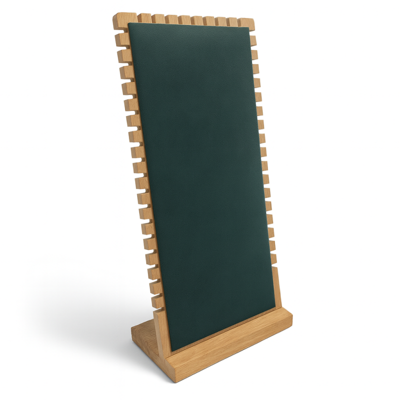 Gran expositor vertical para cadenas de madera y de ante verde esmeralda