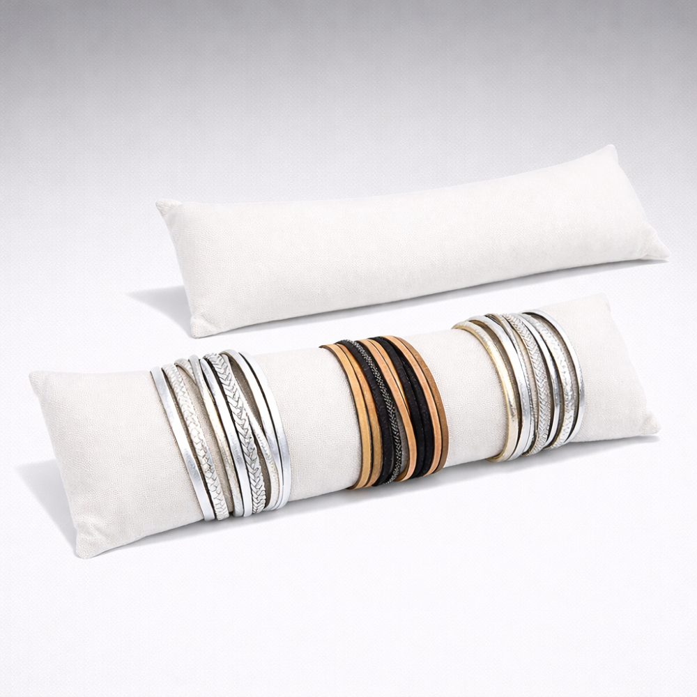 Cojín grande de presentación para pulseras de símil piel blanca 7x28 cm