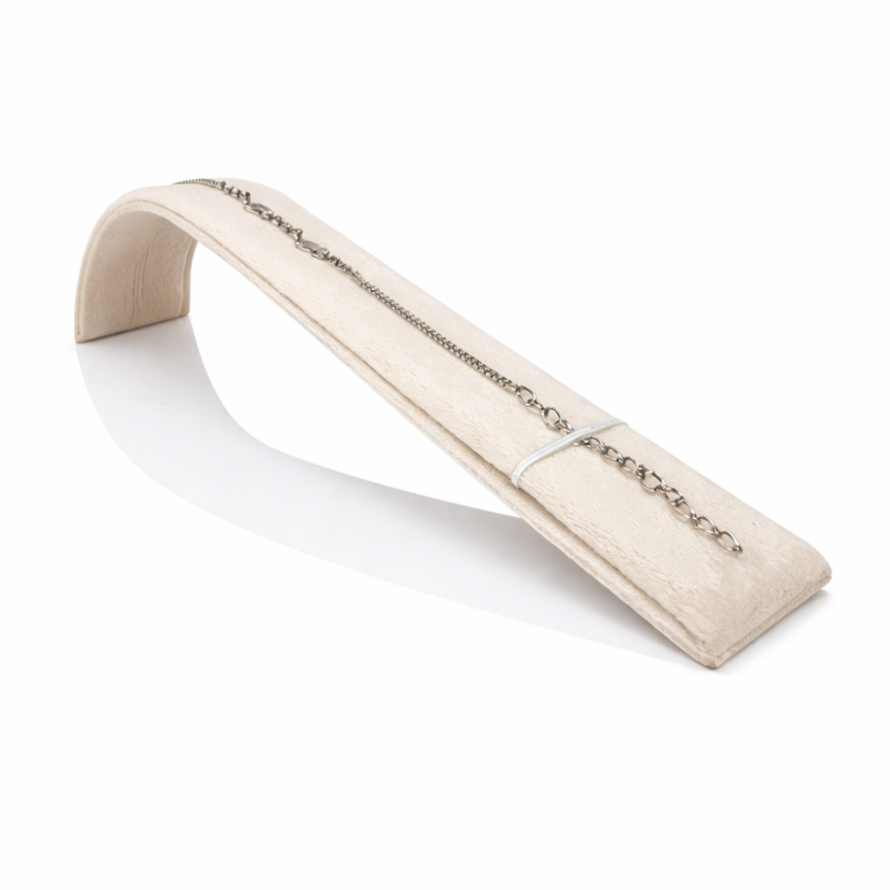 Expositor tipo tobogán para pulsera de ante beige crema