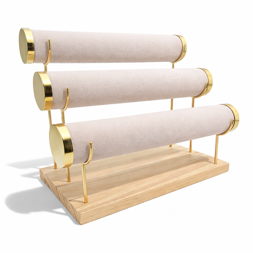 Portapulseras de ante beige en metal dorado y madera con 3 niveles