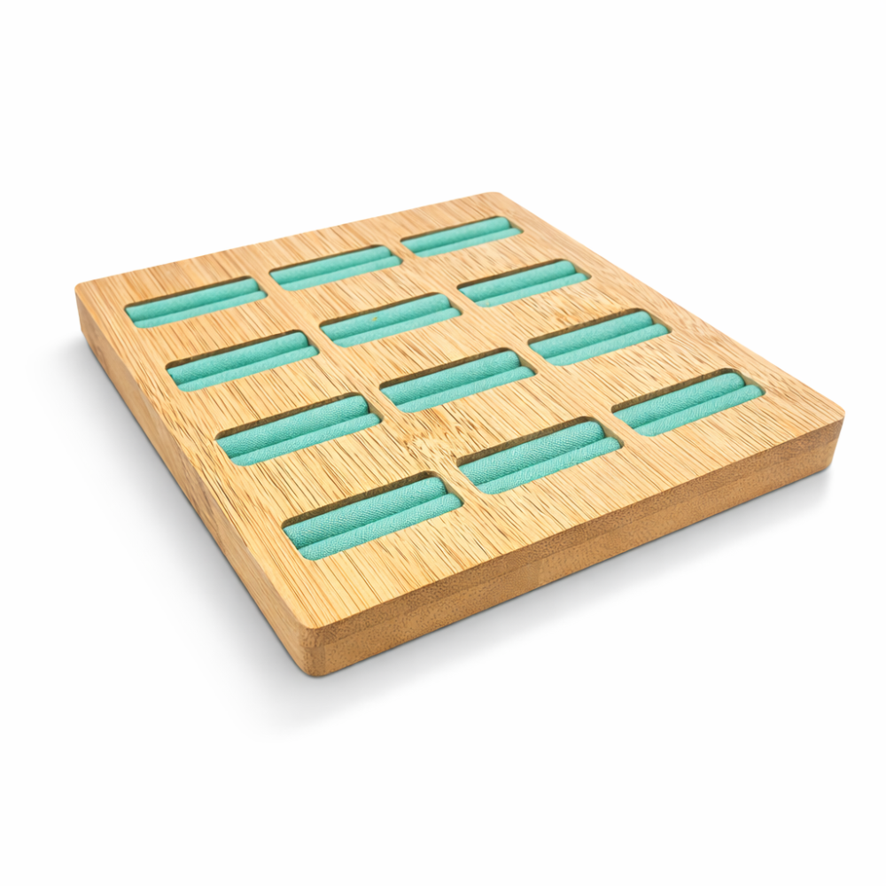 Bandeja para anillos «Colección» Riviera – Madera de bambú y 12 ranuras verdes laguna