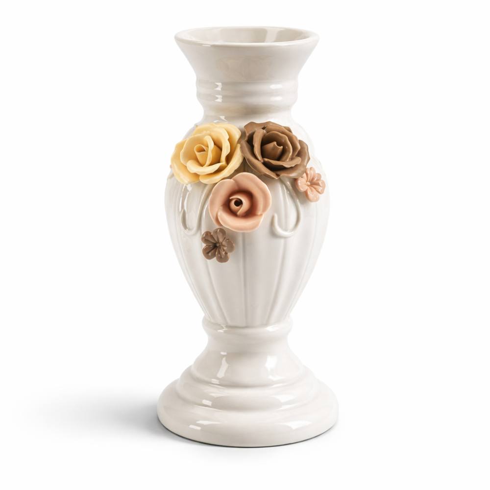 Portavelas alto de cerámica blanca con decoración de rosas en relieve