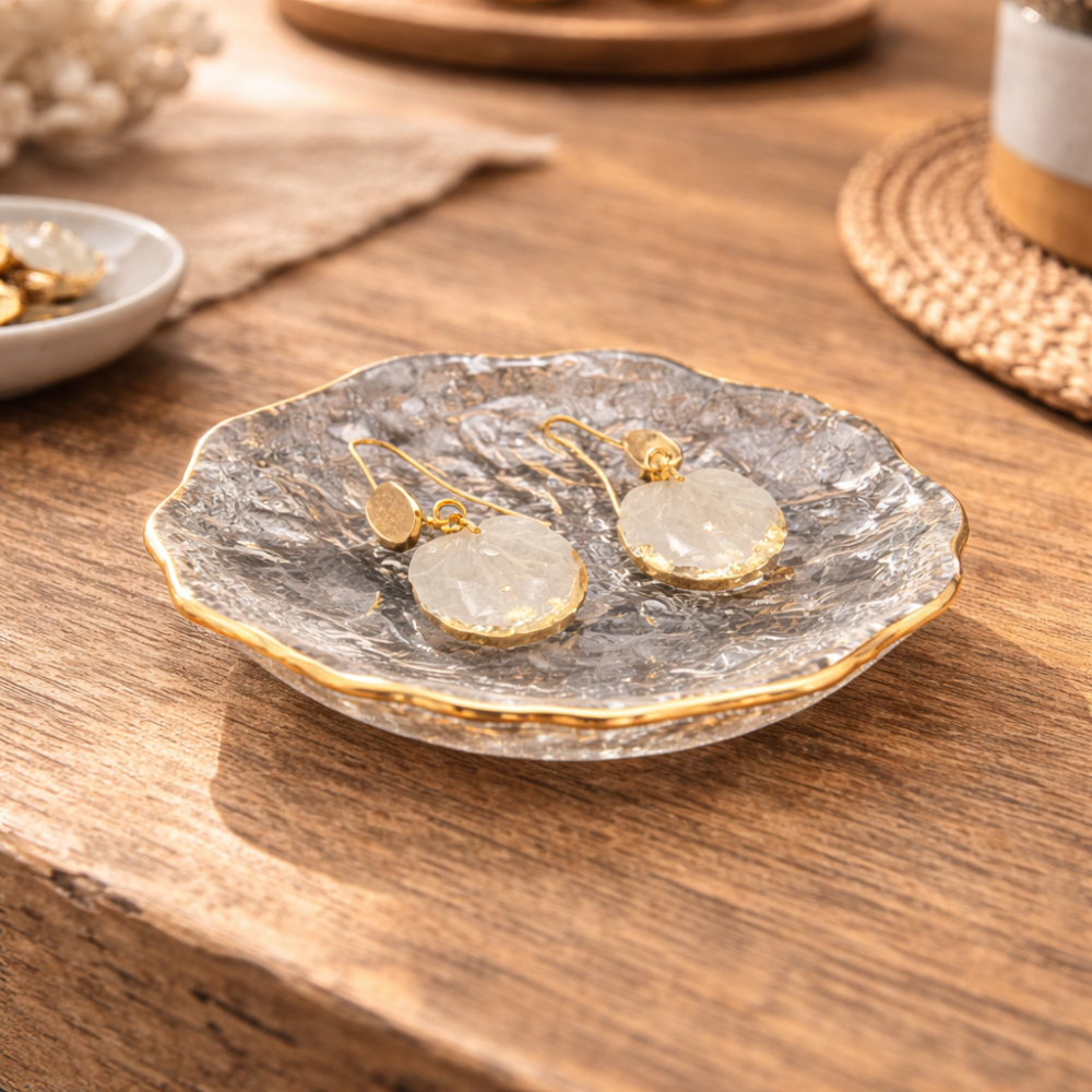 Pequeño cuenco de decoración de vidrio con ribete dorado de 8 cm