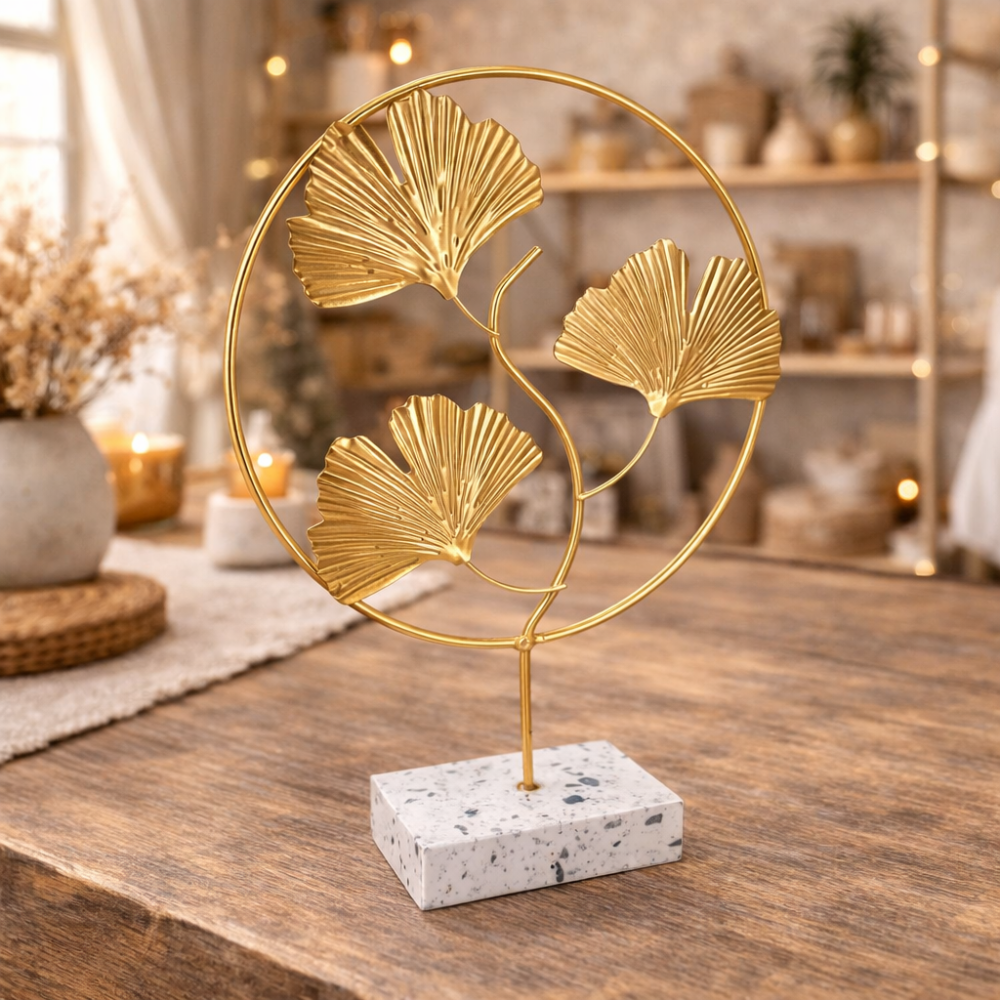 Gran árbol para joyas de metal dorado y resina con efecto terrazo