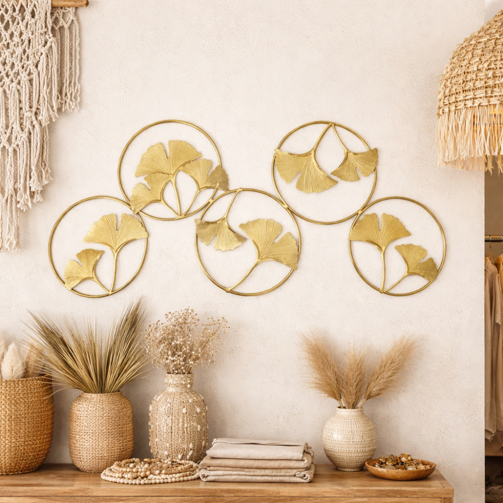 Decoración de pared con 5 círculos y hojas de metal dorado