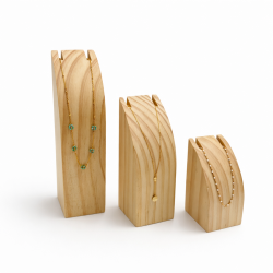 Juego de 3 expositores para collares de madera natural - 3 alturas surtidas