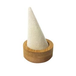 Cono para anillos de madera y de ante beige