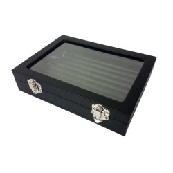 Pequeño maletín con ventana para anillos de símil piel negro