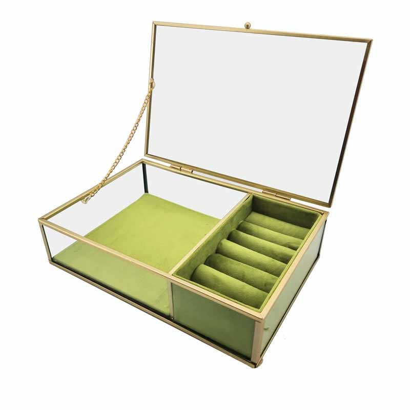 Boîte à bijoux en métal doré et en verre fond suédine vert olive